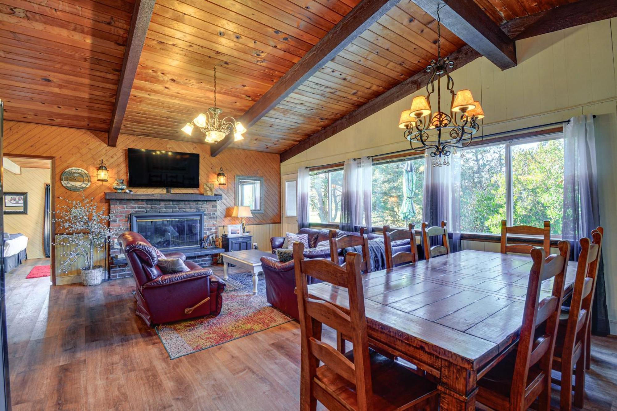 Pet-Friendly Washington Retreat With Hot Tub And Deck! Villa Ocean Shores Esterno foto